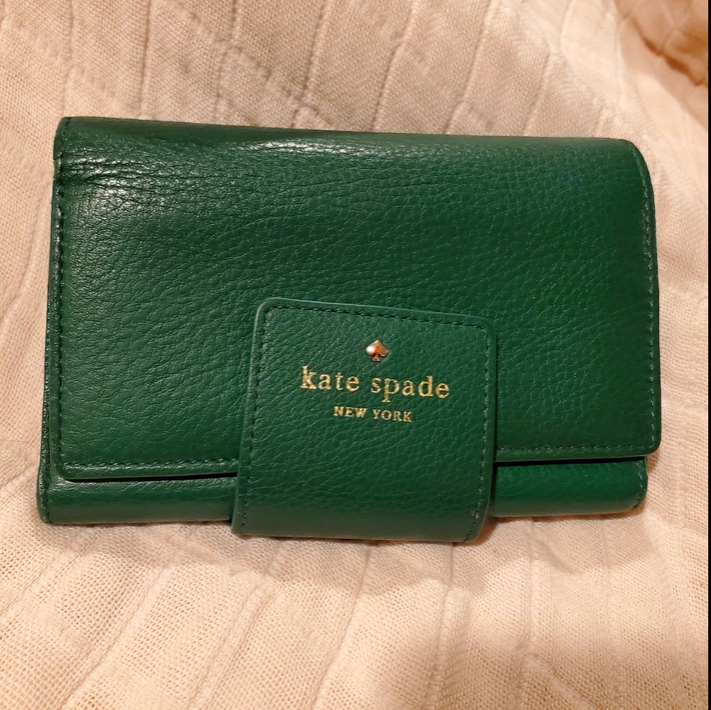 Kate Spade Emerald Green Wallet